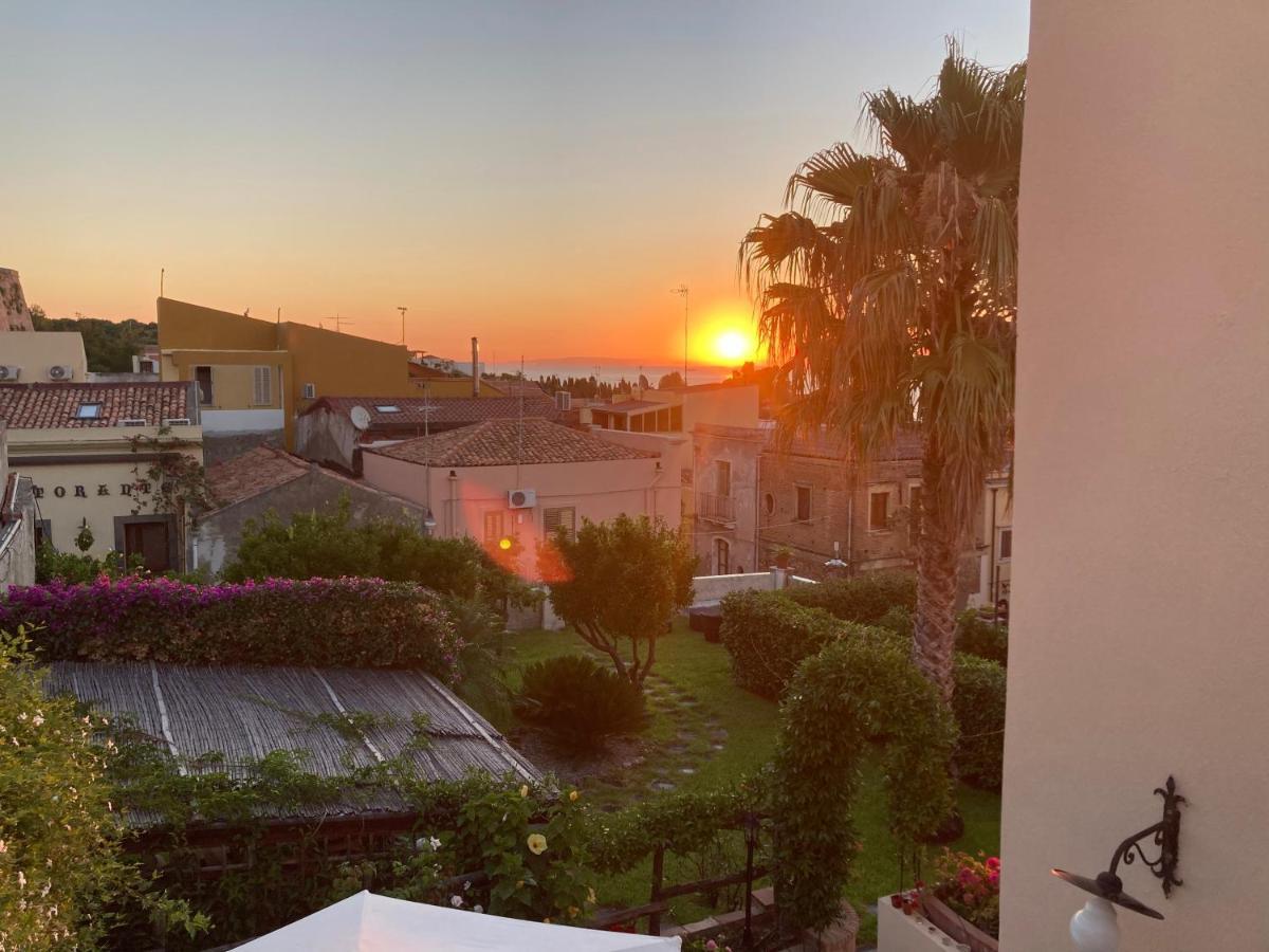 L'Antico Borgo Bed & Breakfast Milazzo Dış mekan fotoğraf