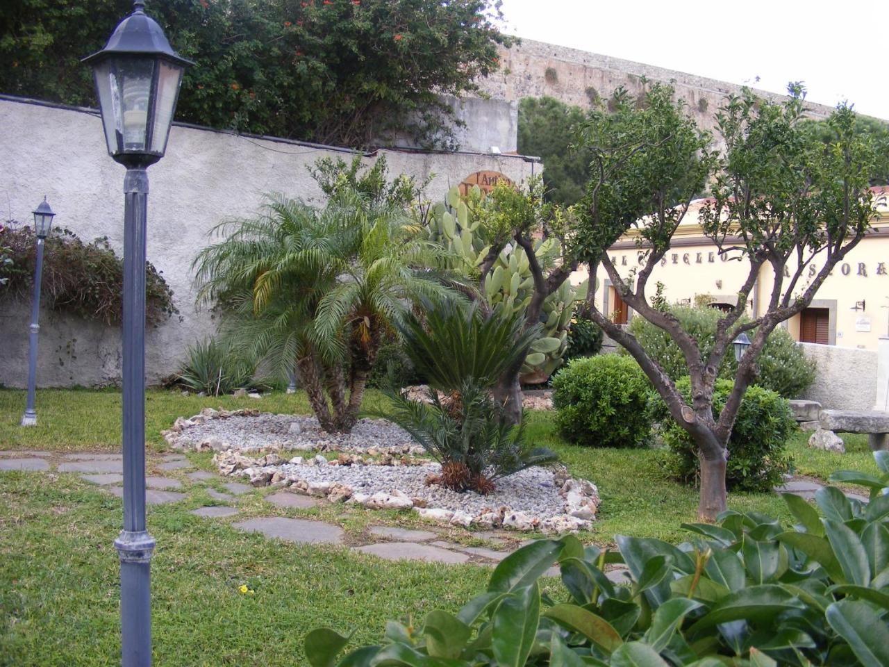 L'Antico Borgo Bed & Breakfast Milazzo Dış mekan fotoğraf